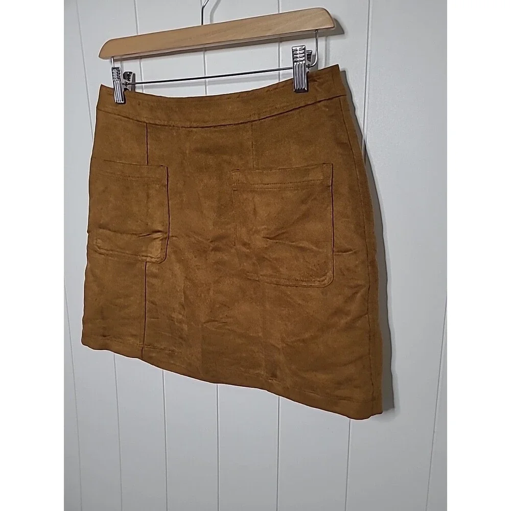 Old Navy Faux Suede Mini Skirt Pockets Womens Size 6 Golden Brown